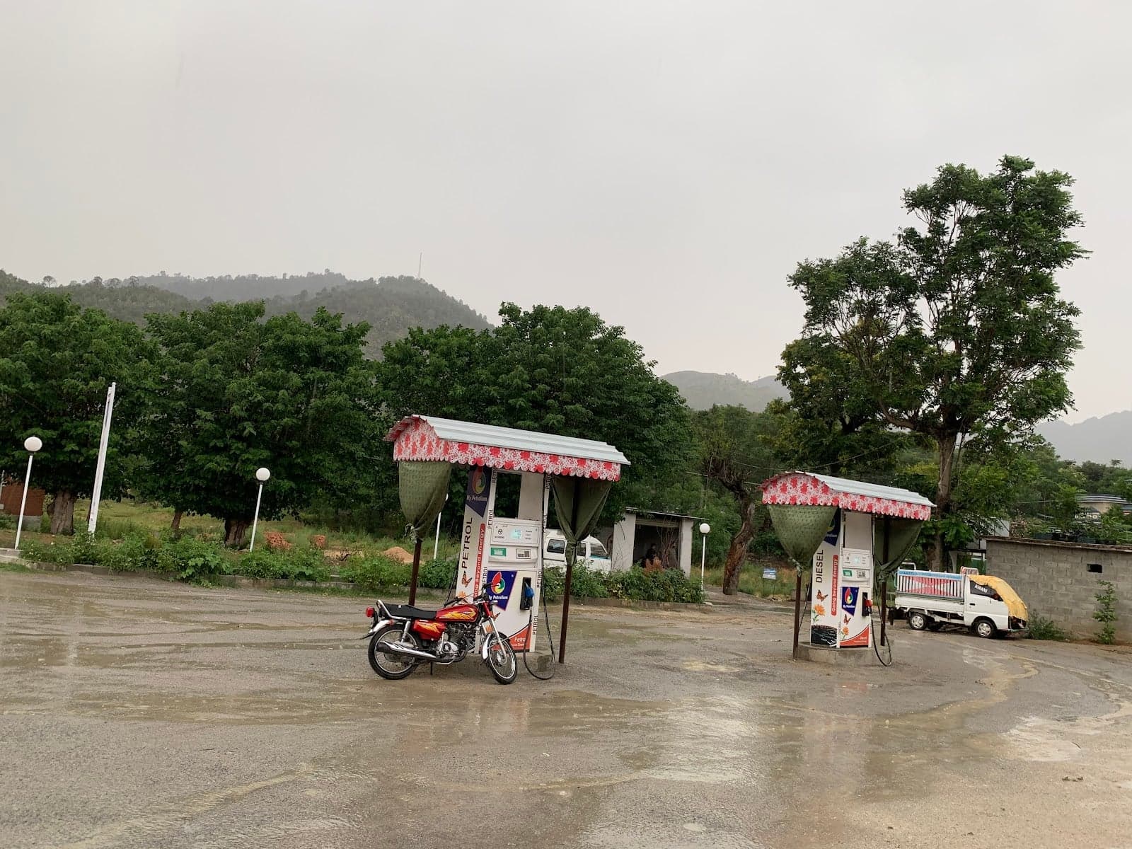 Alam Petrol Pump photo 4