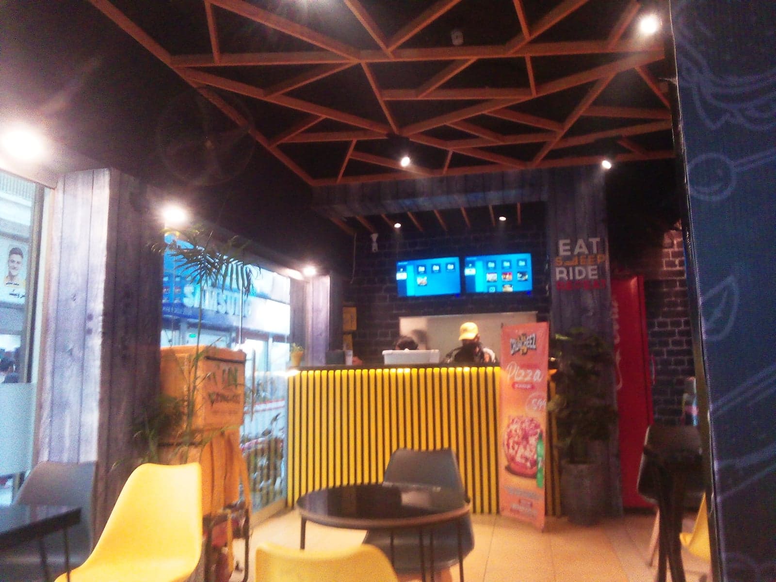 Cruncheez photo 4