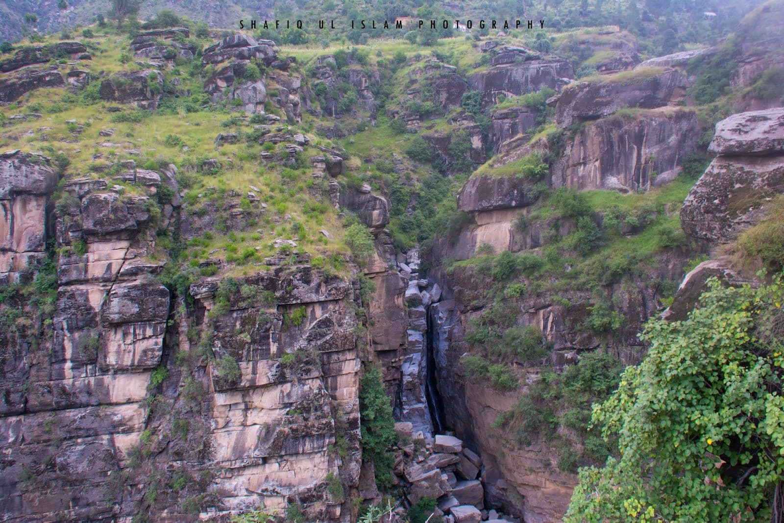 Kandak Waterfall photo 4