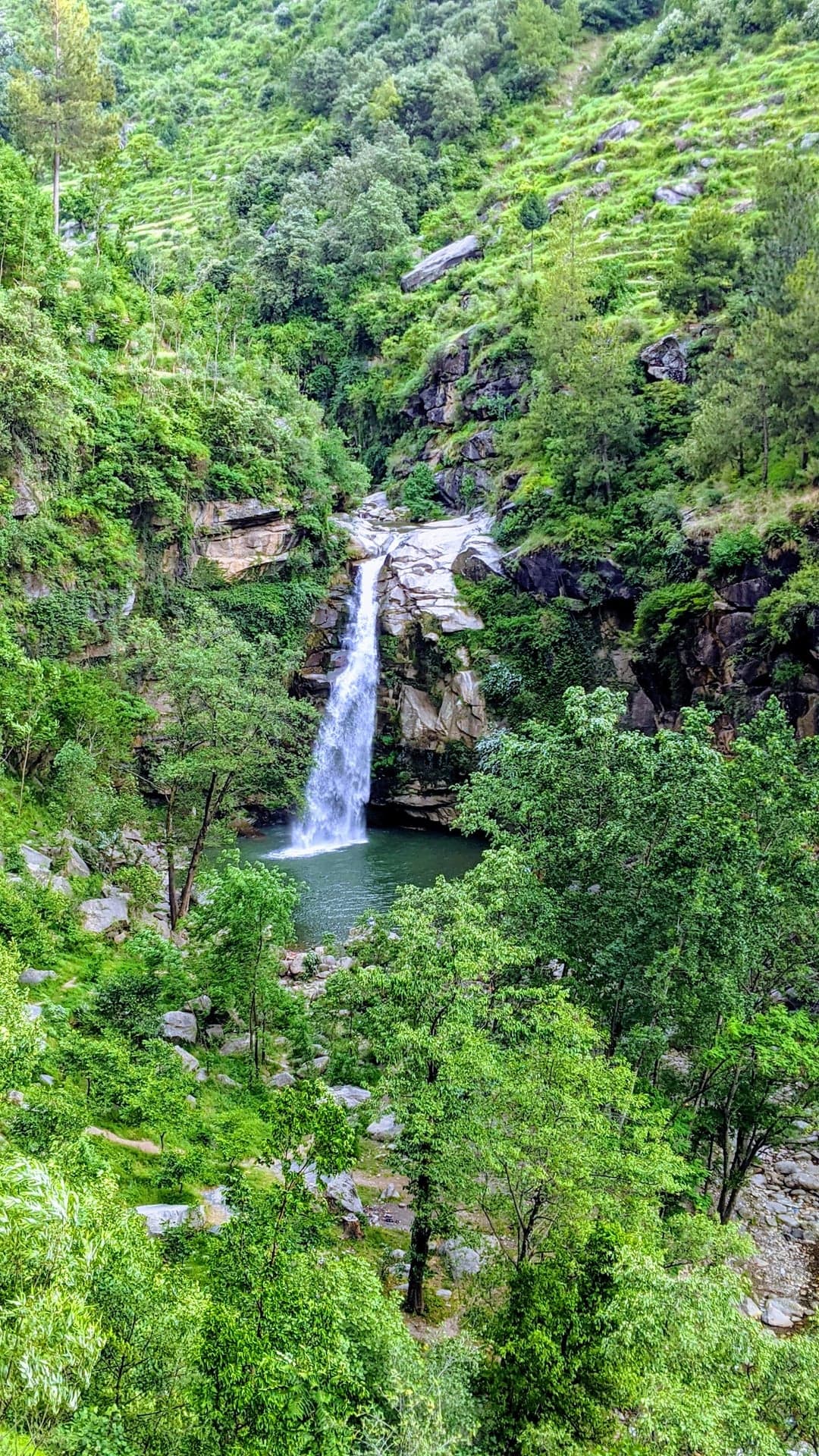 Shingro waterfall photo 2