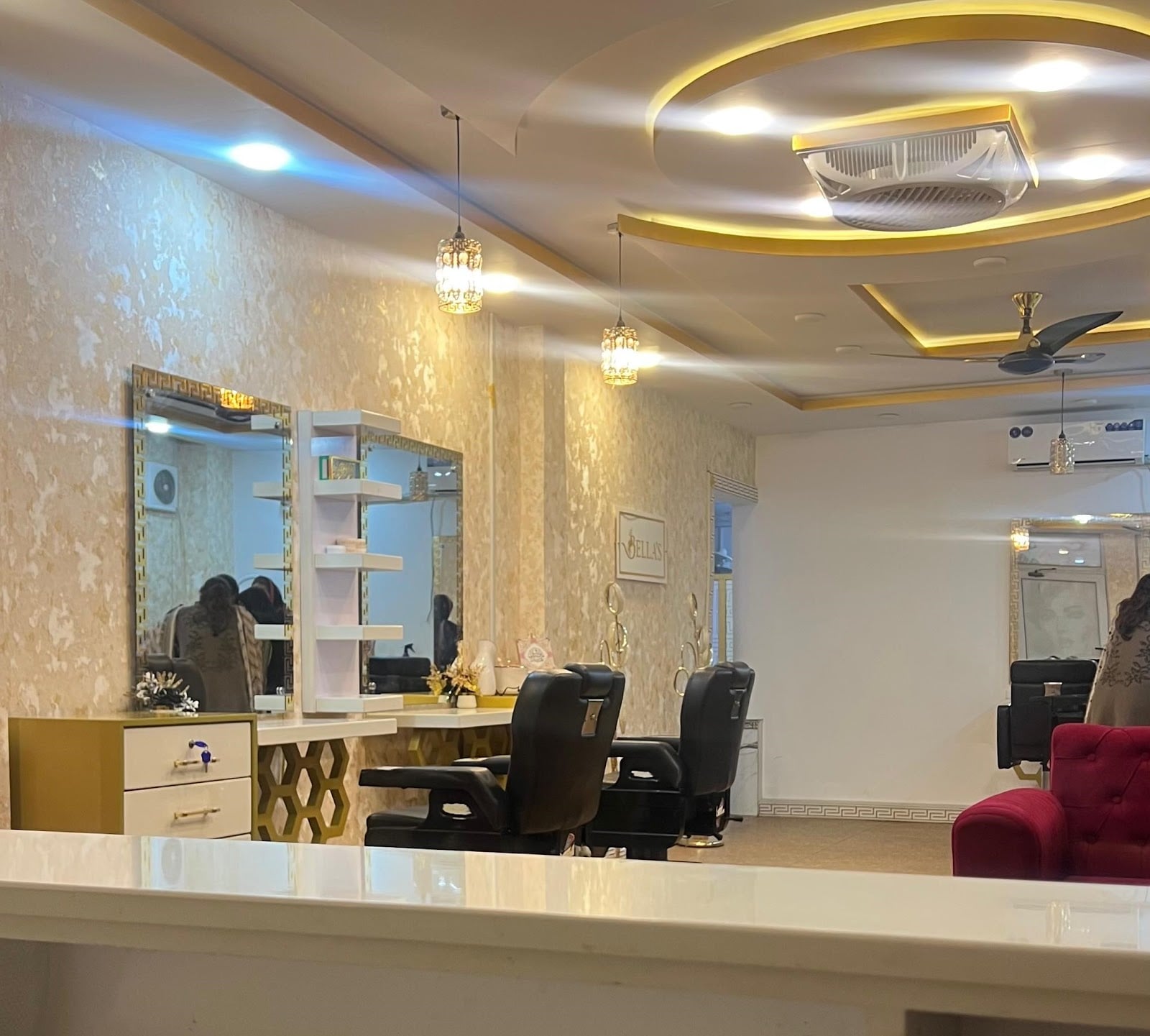 Bella's Beauty Salon photo 5