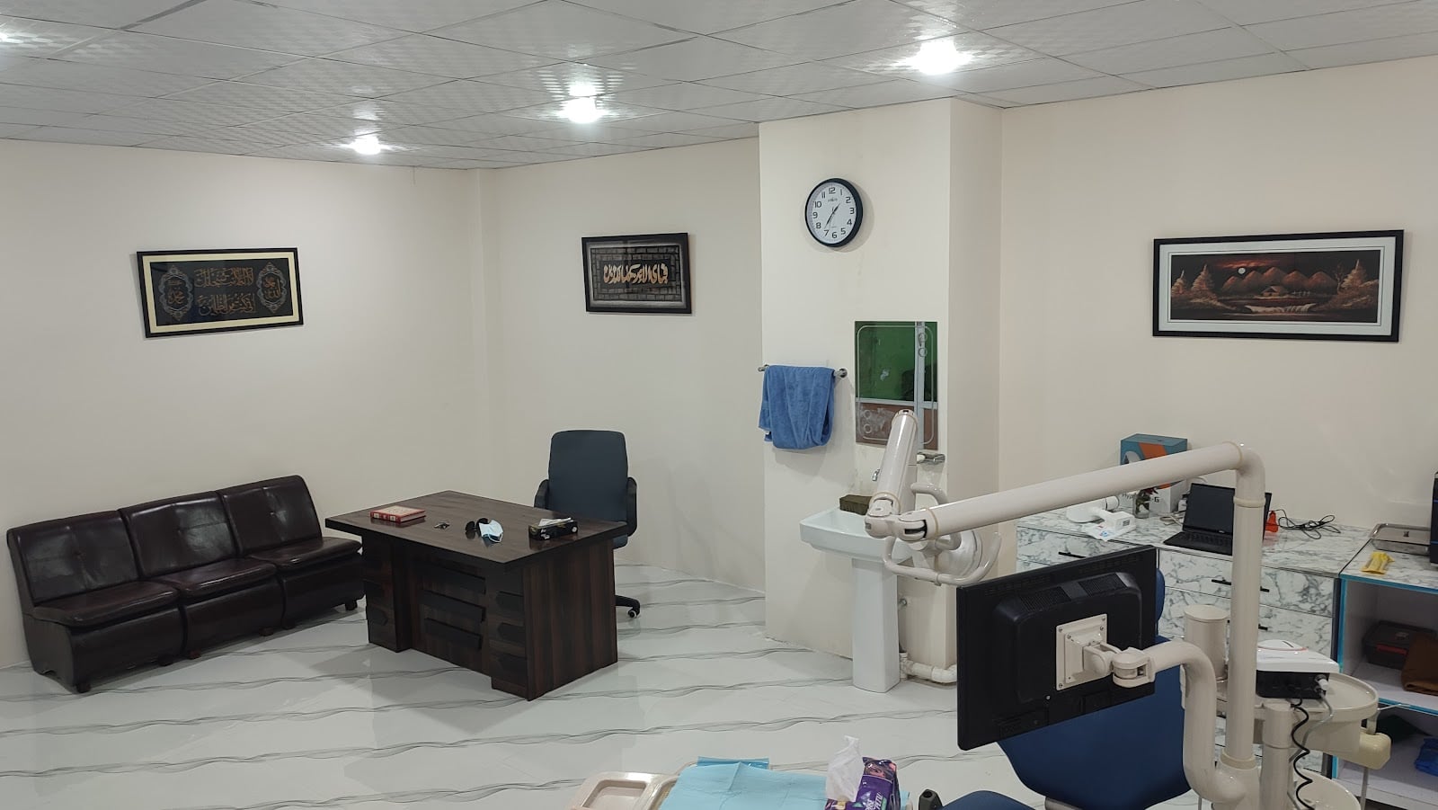Dr Zeeshan Dental Clinic