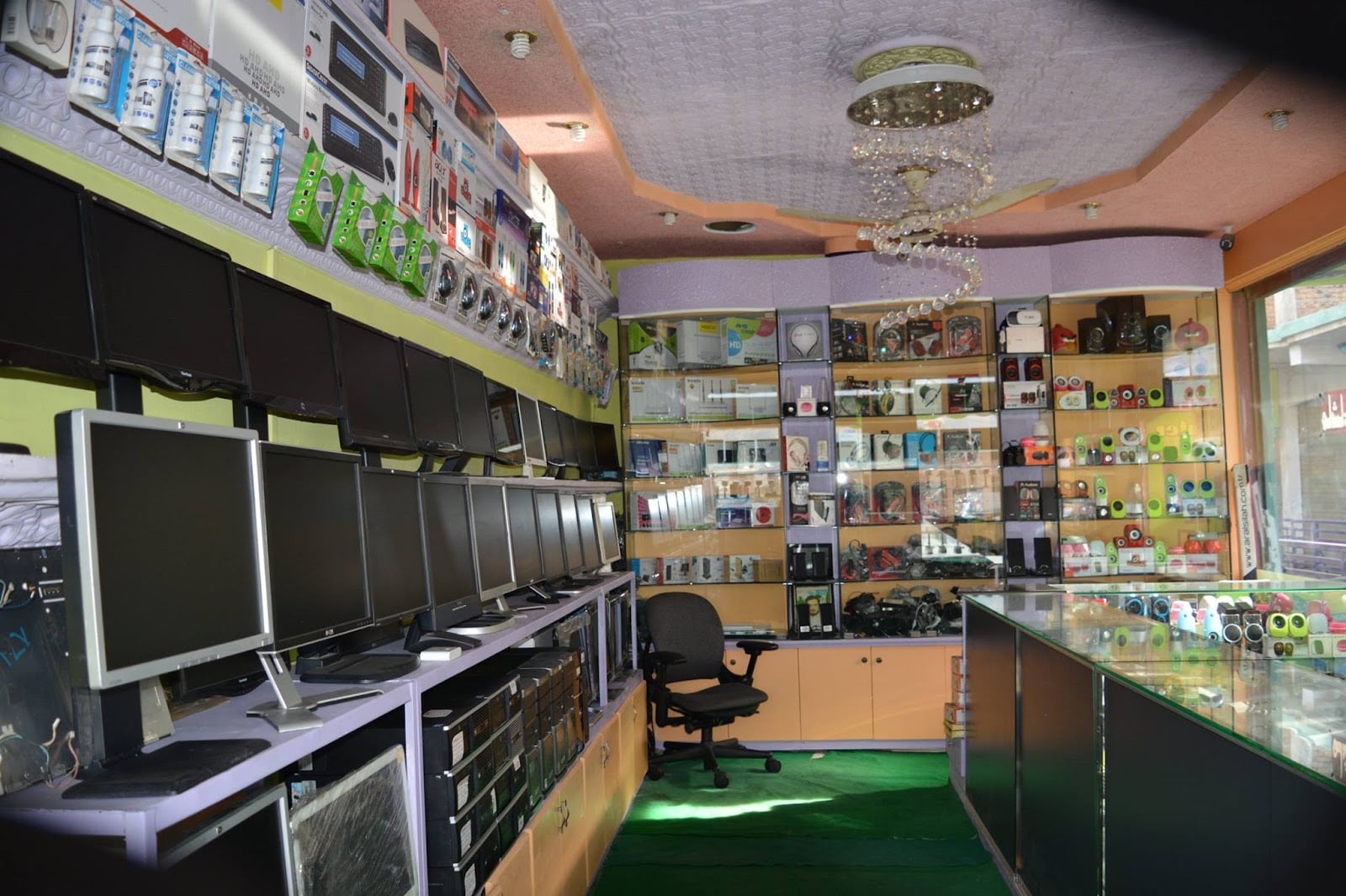Durani Computers & Laptop Center photo 3