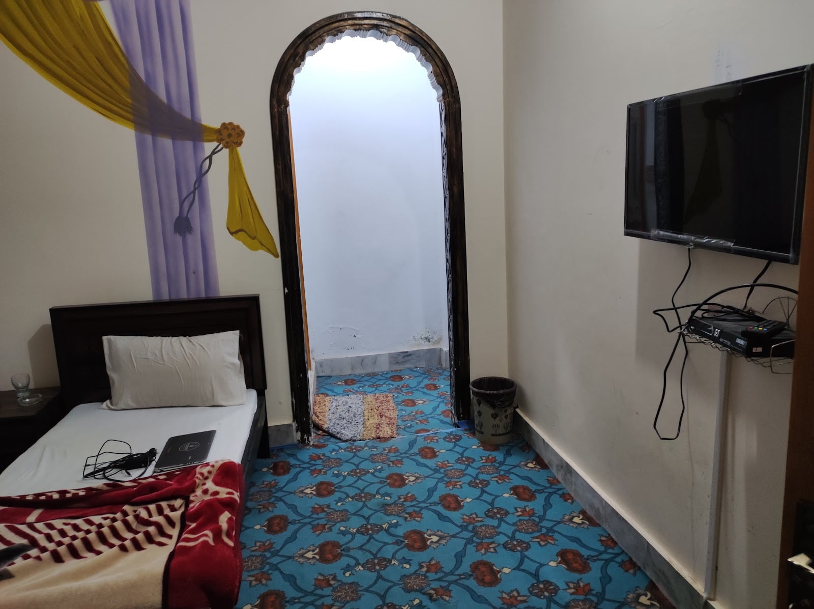 Emarat Plaza Hotel and Family Apartments photo 2