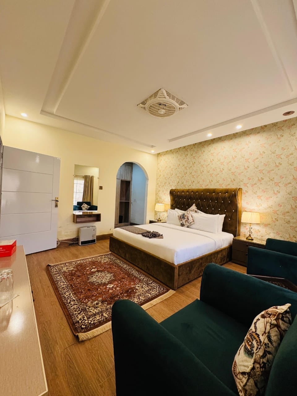 Florid Hotel Kalam photo 4