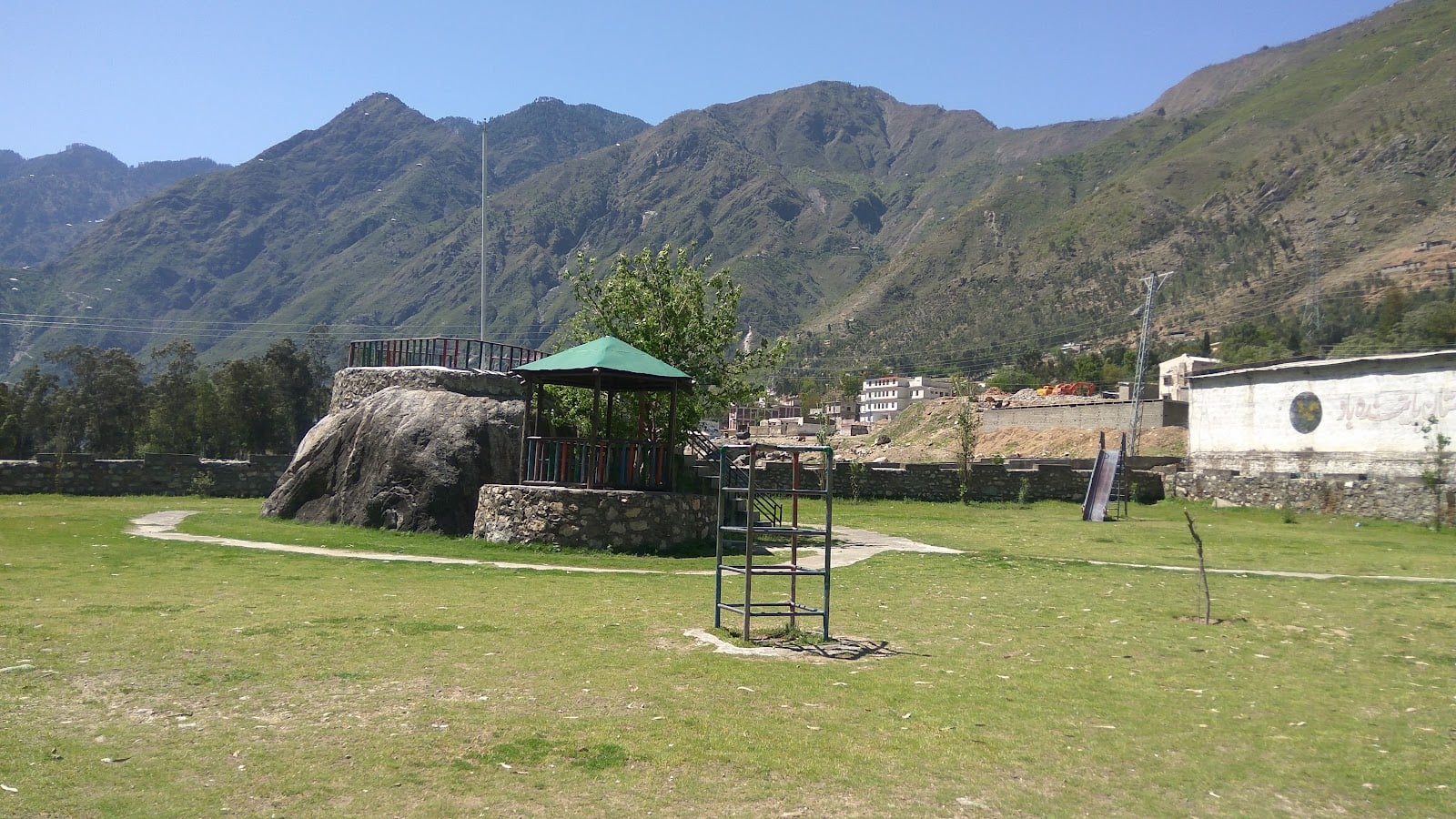 Jinnah Park Besham photo 3