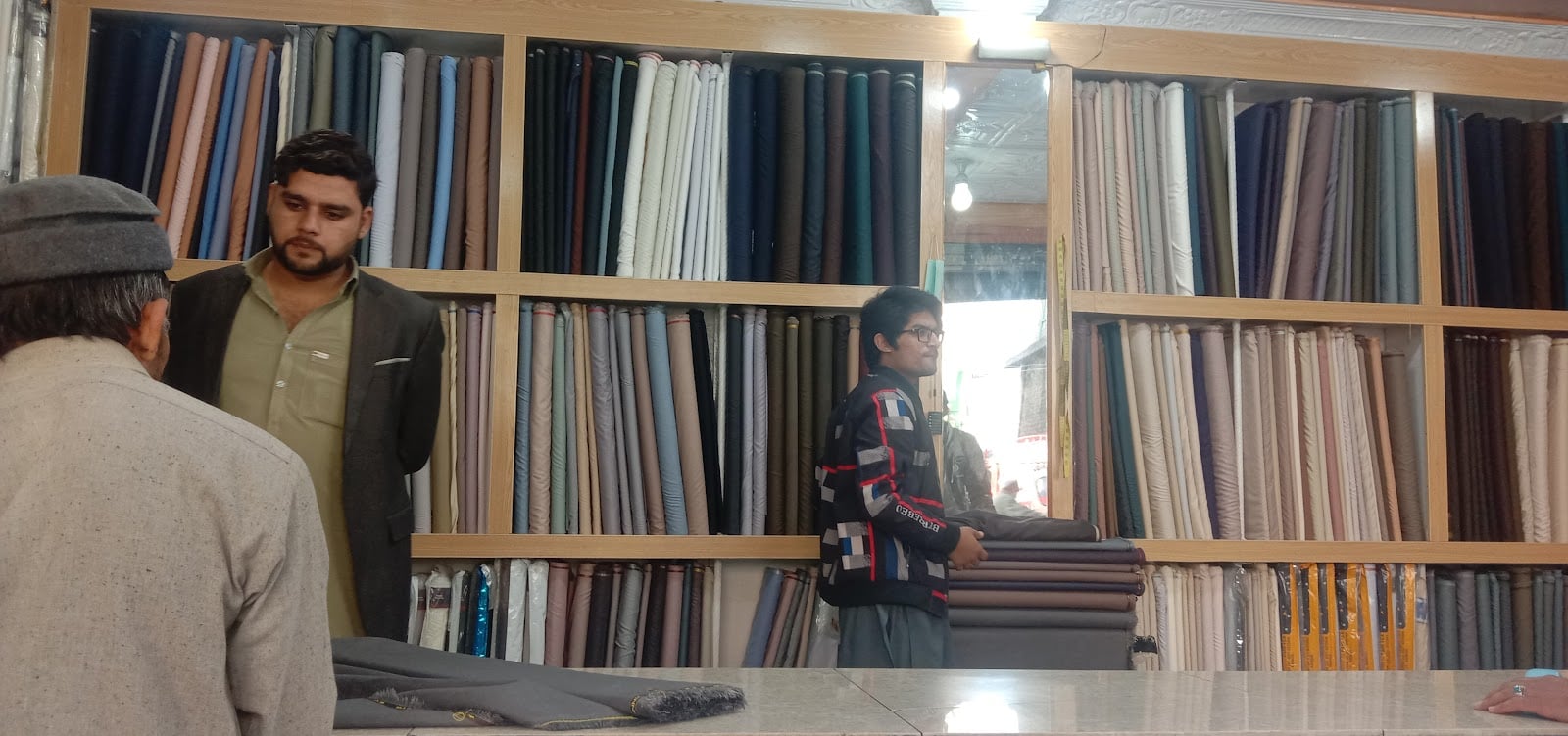 Karachi cloth house photo 5