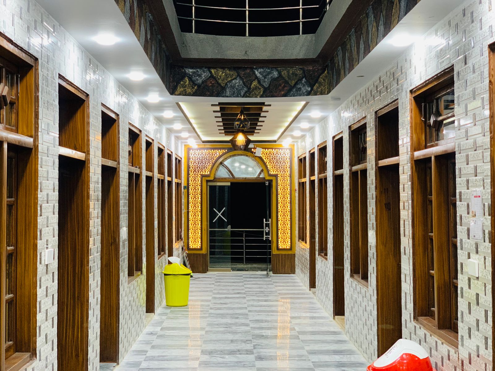 Lake View Hotel photo 3