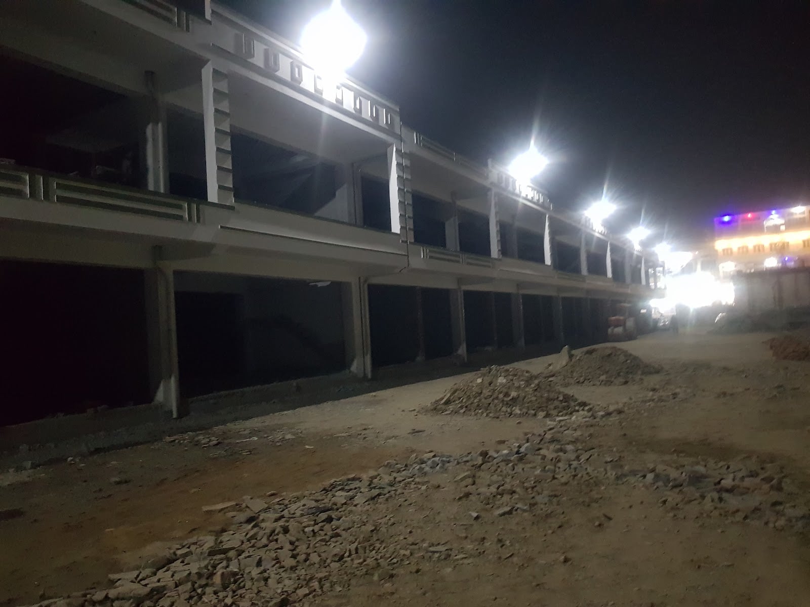 Peshawar Bus Station photo 3