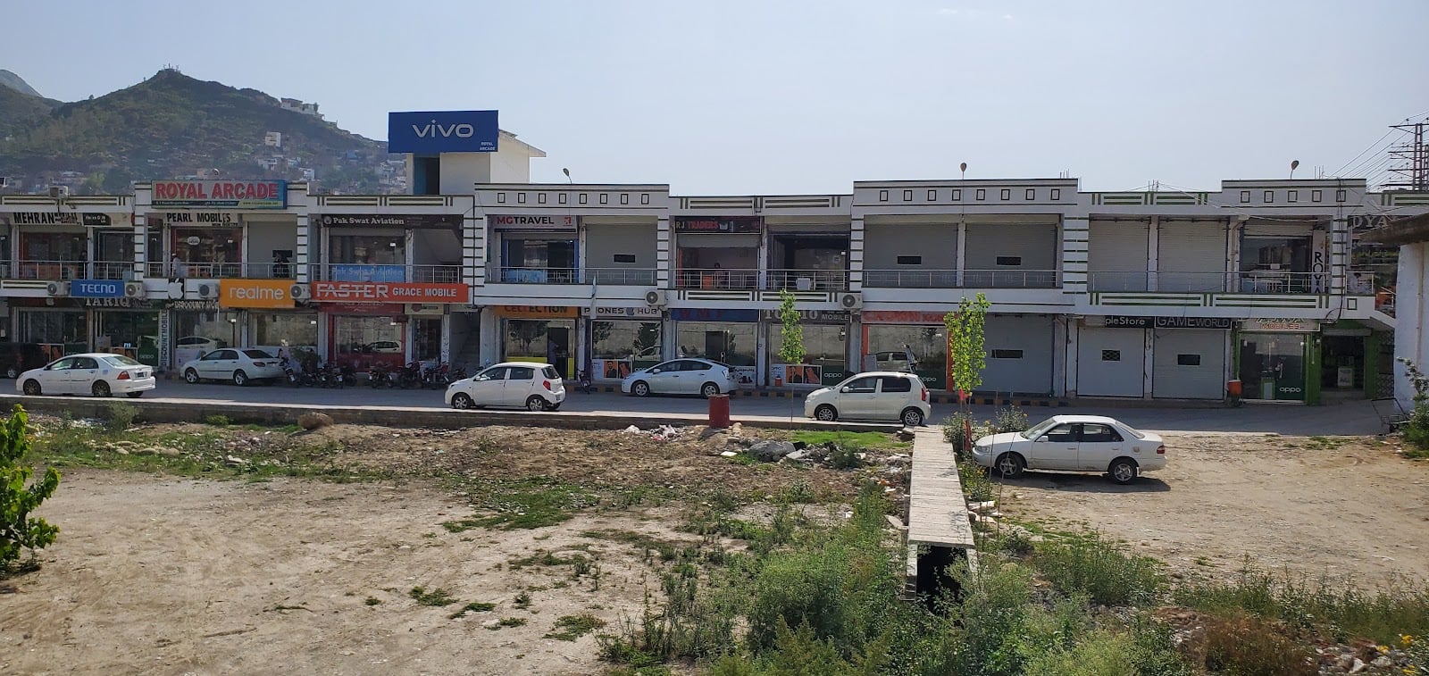 Peshawar Bus Station photo 5