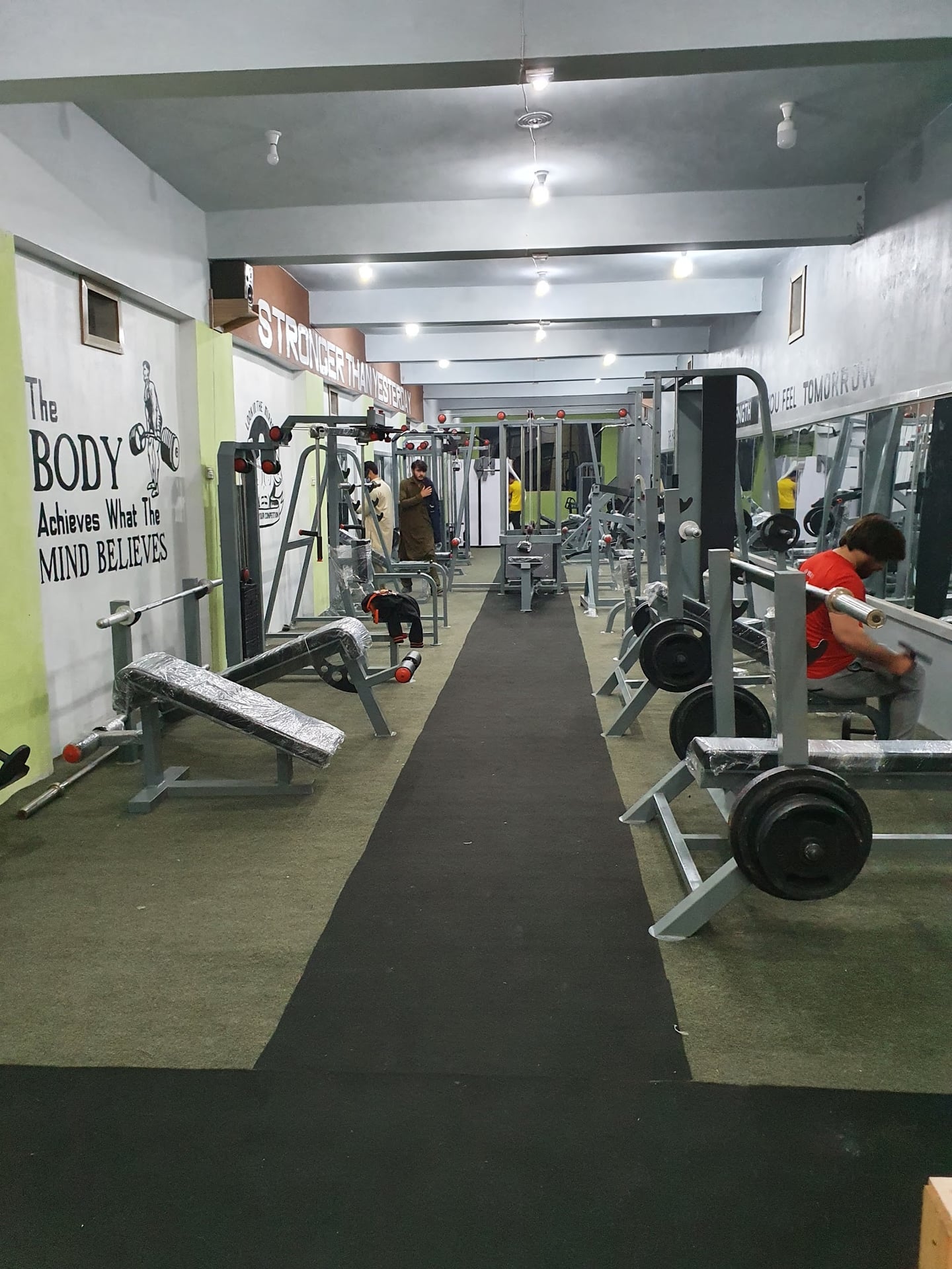 PLATINUM GYM