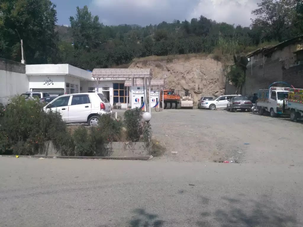 Shahyar Khan Filling Station photo 2