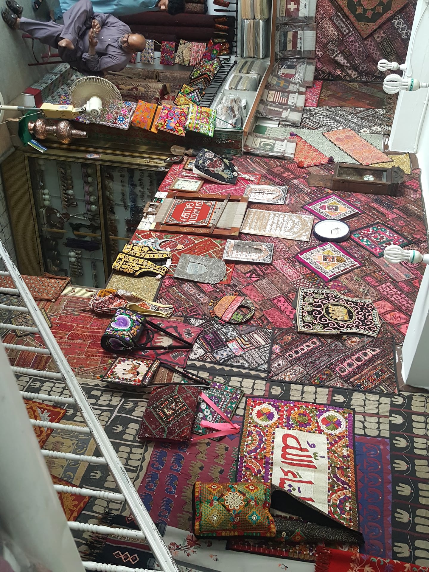 Suvastu Gallery photo 2