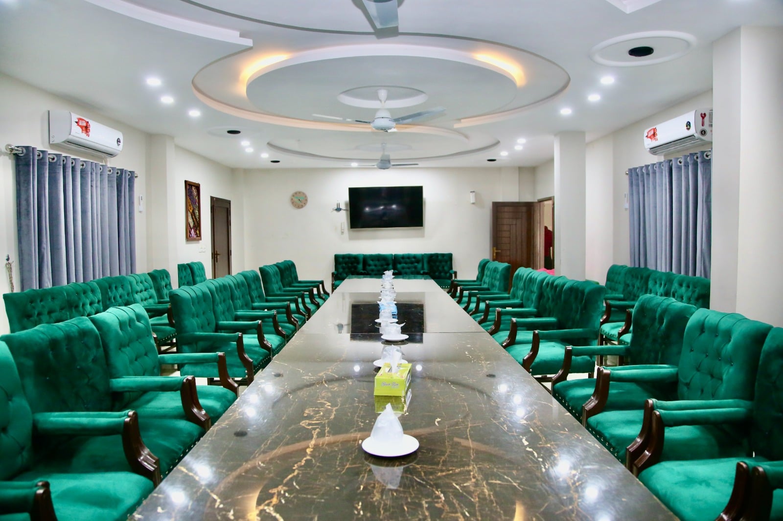 SWAT HOTEL photo 4
