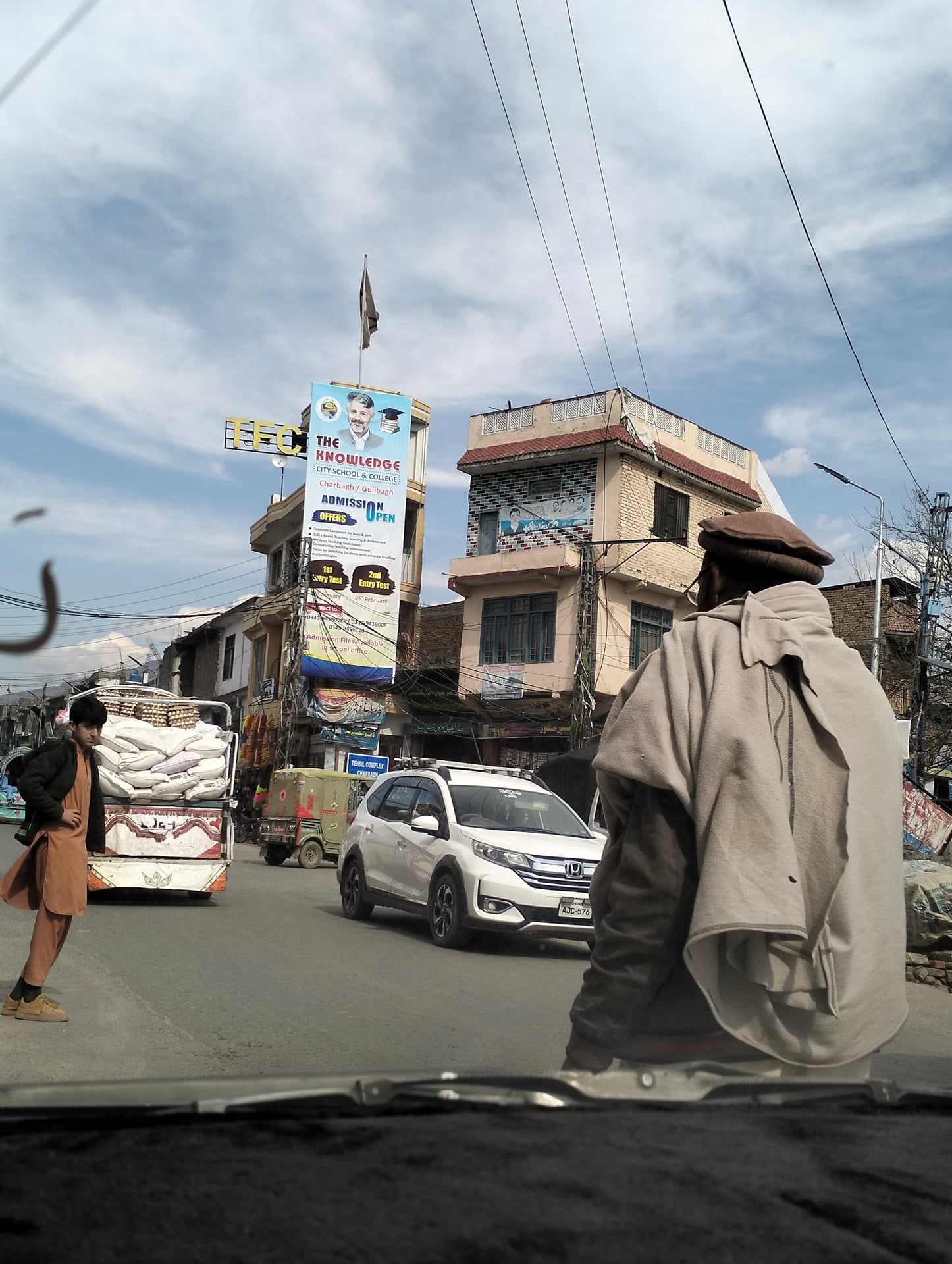 Taxi Stand Charbagh photo 4